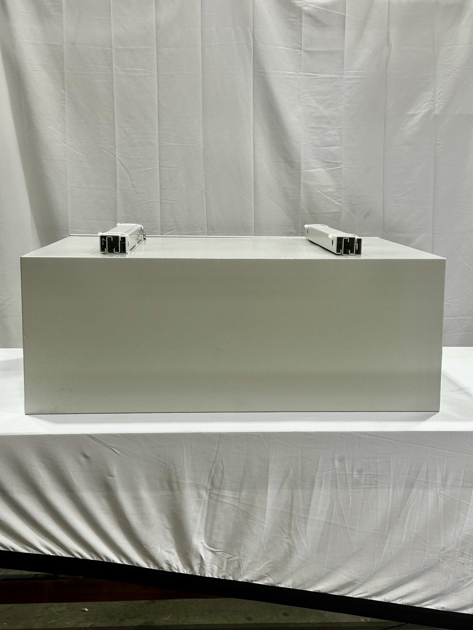 Defender enclosure versatile mounting system