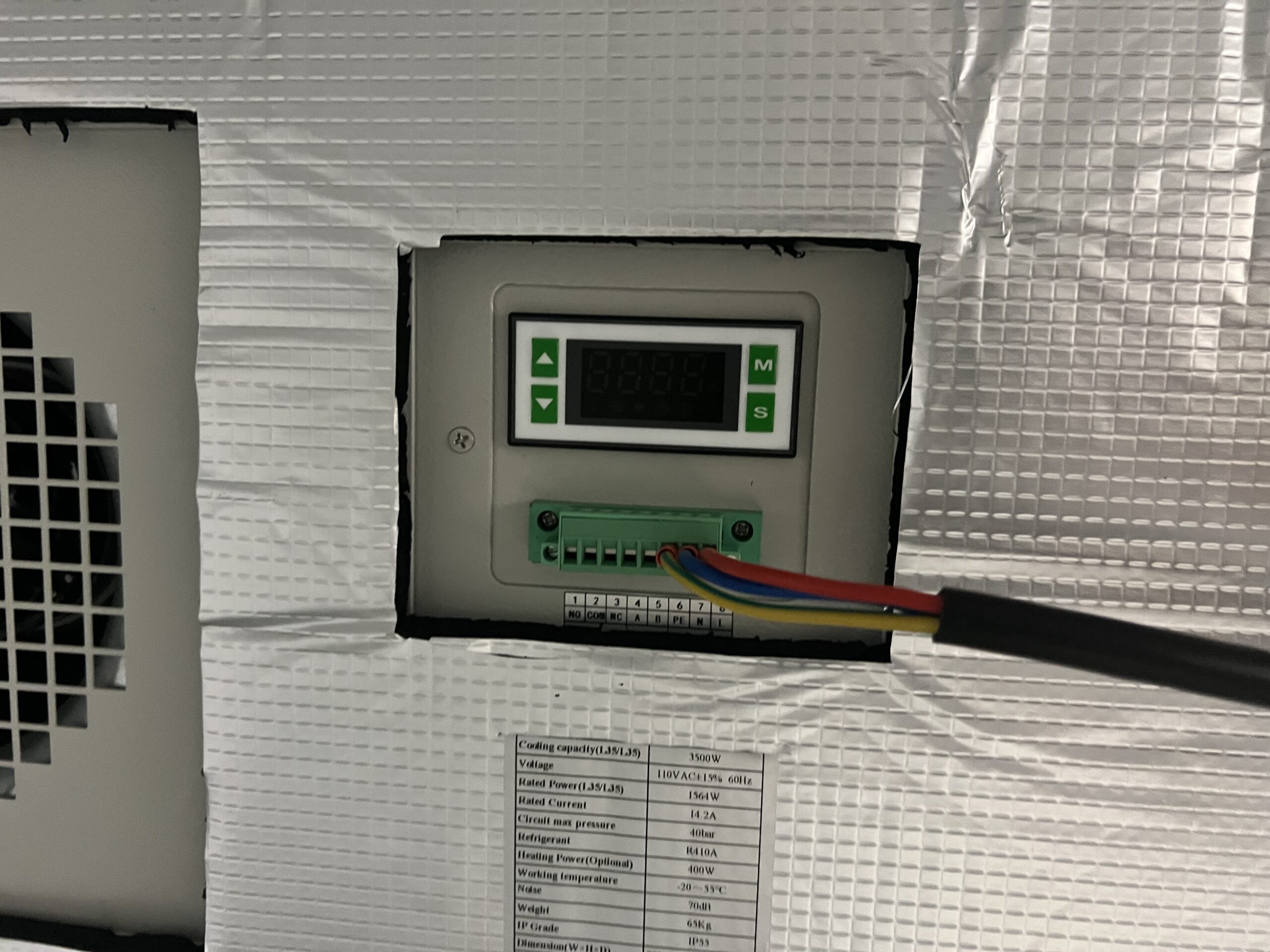 Defender enclosure climate control system
